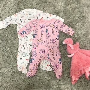 Carters 3month sleeper in pink and white